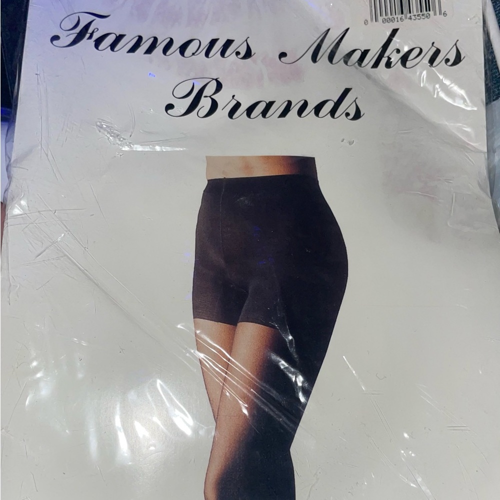 Famous Makers Queen Size Taupe Regular Pantyhose 1X-2X 5’-6’ 150-200 lbs NWT